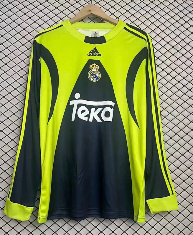 1999-00 Real Madrid Goalkeeper Retro Fans Version Jersey · 5