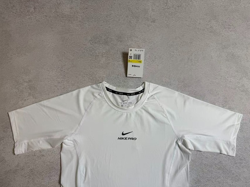 Nike T-shirt T 7