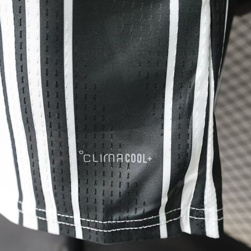 Newcastle United Home Player Version Jersey · 6