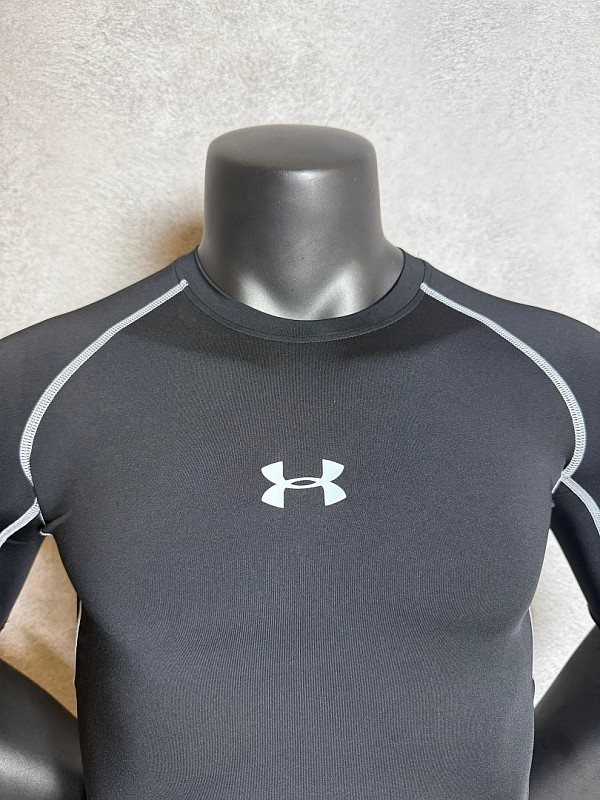 Under Armour T-shirt T · 3