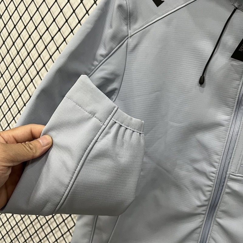 Descente Outdoor Jackets M~4xl · 6