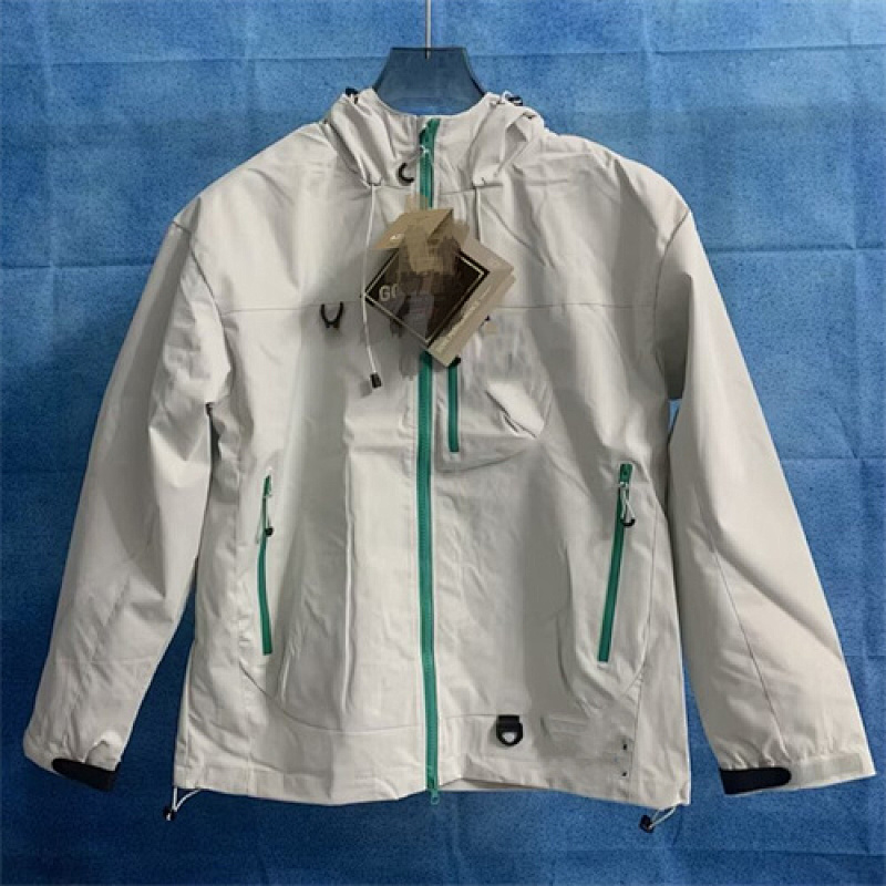 Barcelona Windbreaker · 2