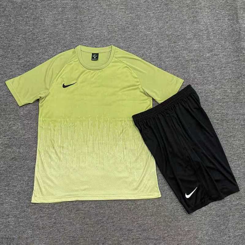 Nike Short Sleeve Tracksuit Kit 2
