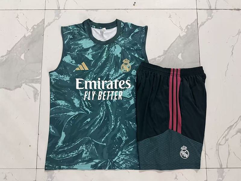 Real Madrid Vest Tracksuit · 3