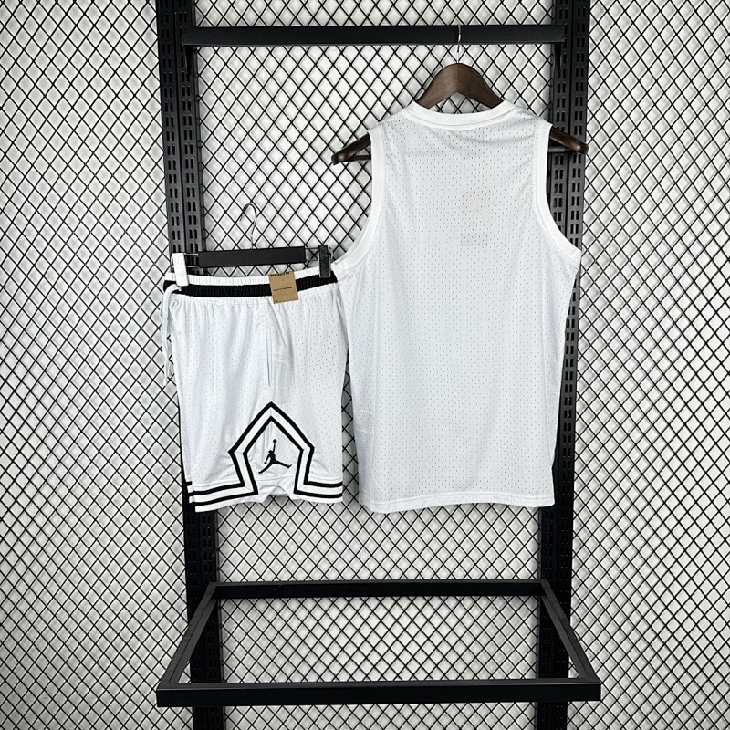 Jordan Vest+shorts Basketball Kit · 5