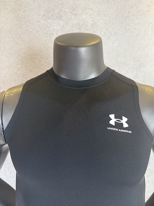 Under Armour Vest · 4
