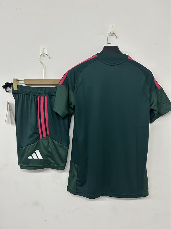Real Madrid Short Sleeve Tracksuit Kit · 2