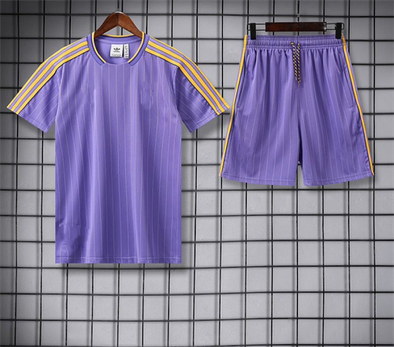 Manchester United Short Sleeve Tracksuit Kit 12