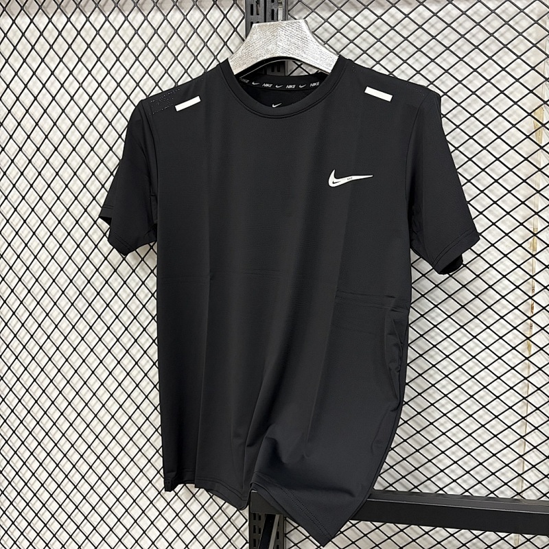 Nike T-shirt T 12