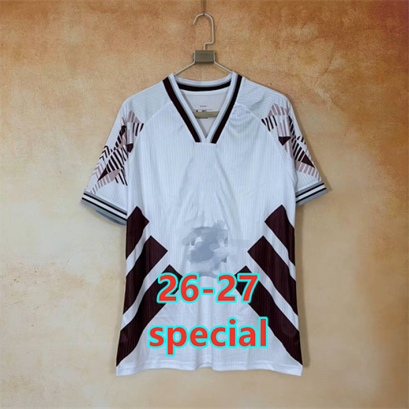 Bayern Special Fans Version Jersey V · 3
