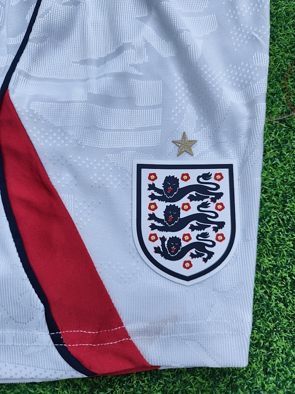2026 England Home Kids Player 16 Teams Kit 16#-28# 16 · 5
