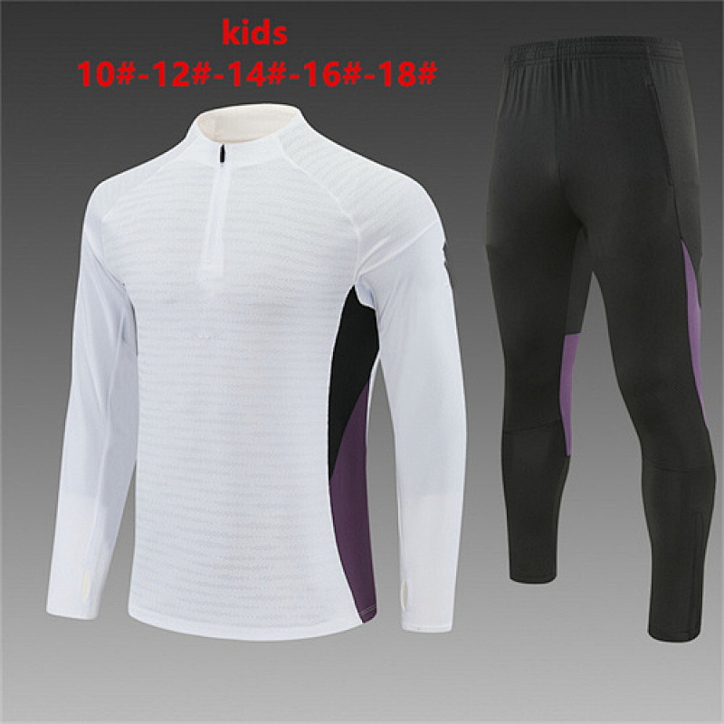 Manchester United Kids Player Long Sleeve Tracksuit #10-#18 · 4