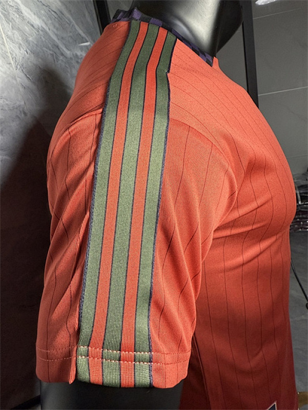 Bayern Retro Player Version Jersey · 4