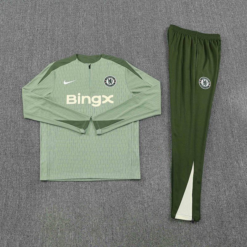 Chelsea Player Kids Long Sleeve Tracksuit #10- #18 4