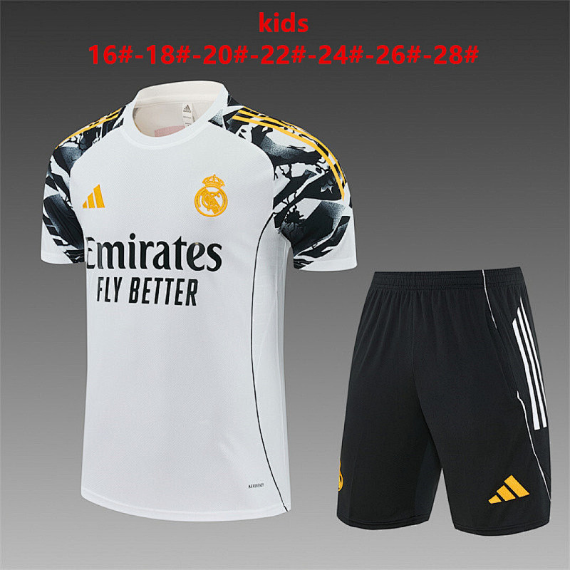 Real Madrid Kids Short Sleeve Tracksuit 16#-28# · 3