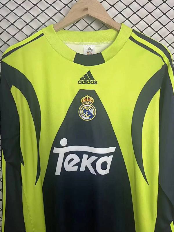 1999-00 Real Madrid Goalkeeper Retro Fans Version Jersey · 3