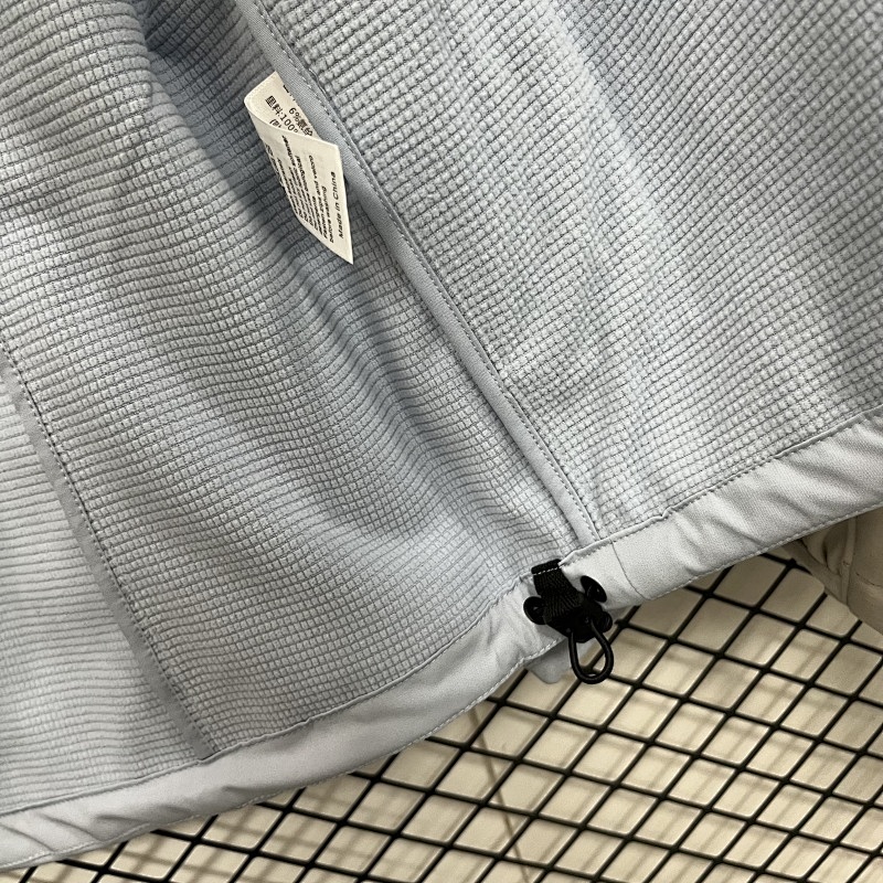 Descente Outdoor Jackets M~4xl · 2