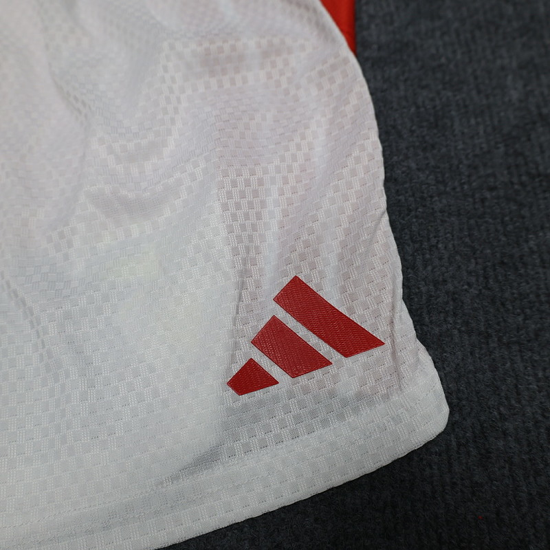 Benfica Home Player Short Sleeve Kit · 2