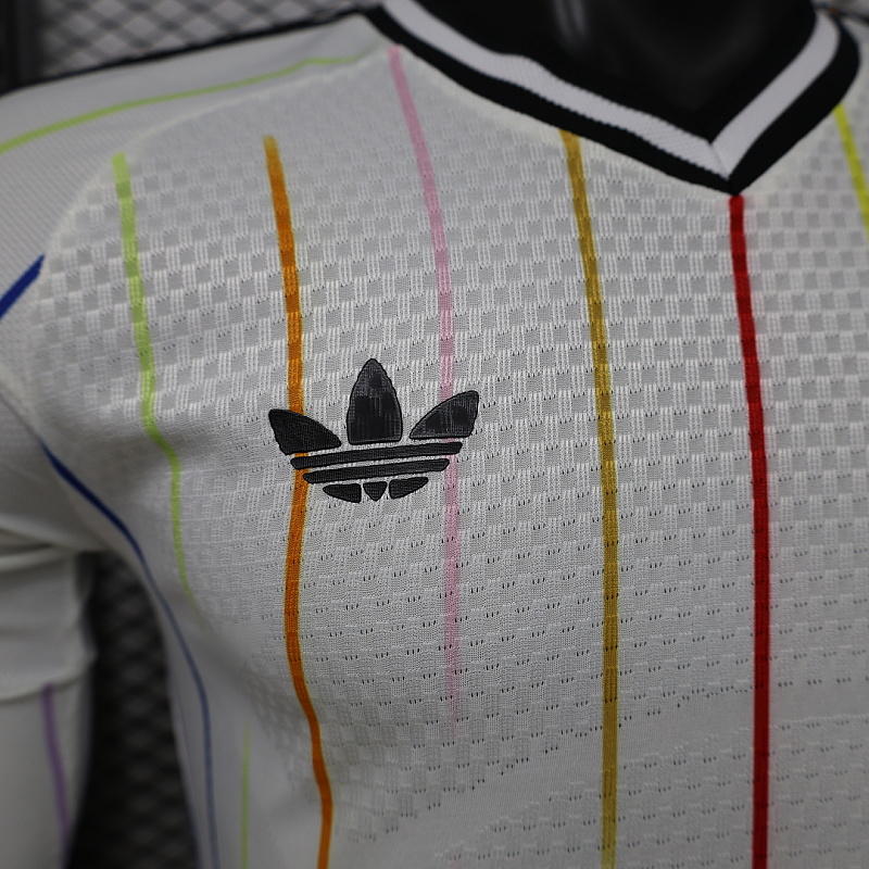 2026 Japan Away Player Long 32 Teams Jersey 32 · 2
