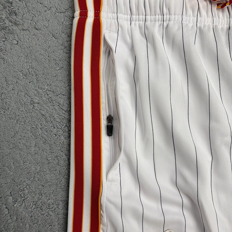 Roma Retro Fans Version Shorts · 4