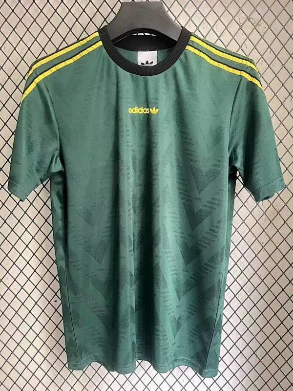 Adidas T-shirt T 4