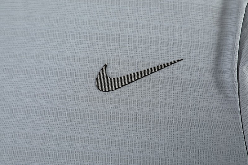 Nike Long Sleeve T-shirt Jersey T 8