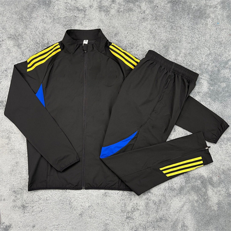 Manchester United Windbreaker Kit · 2