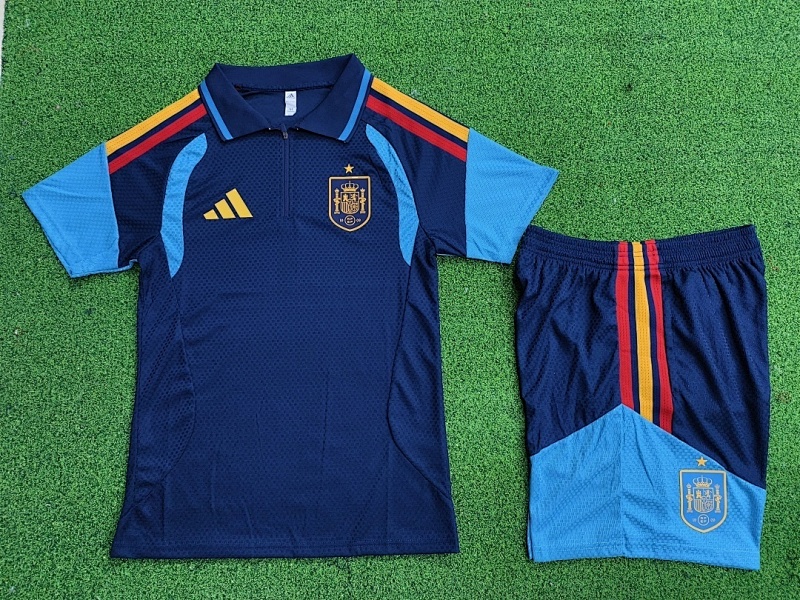 2026 Spain Training Player Short Sleeve Kit · 3