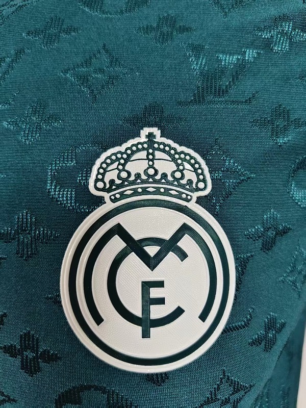 Real Madrid Special Player Version Jersey · 5