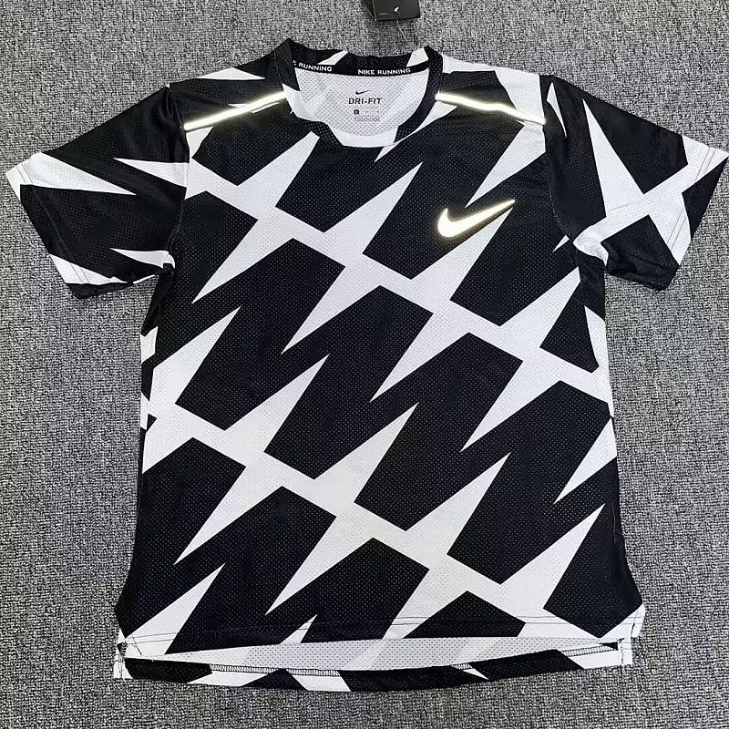 Nike T-shirt T 5