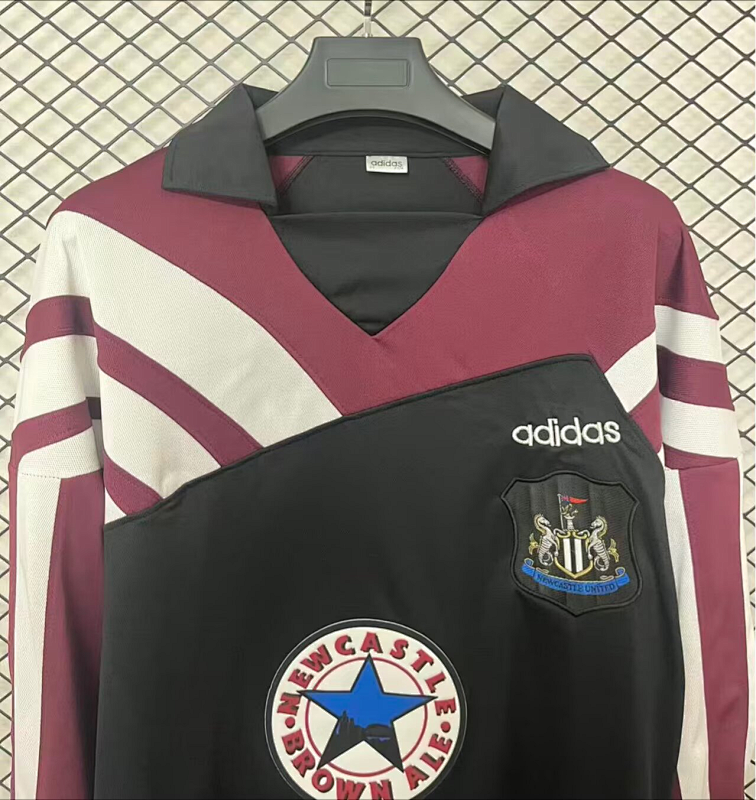 1996-97 Newcastle United Retro Hoodie · 3
