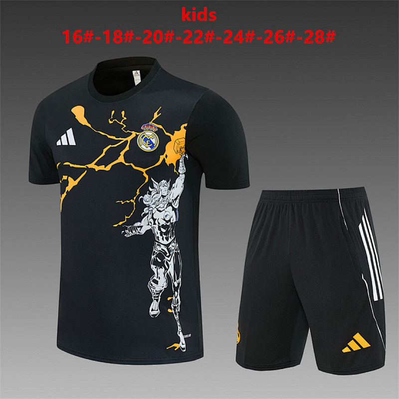 Real Madrid Kids Short Sleeve Tracksuit 16#-28# · 5