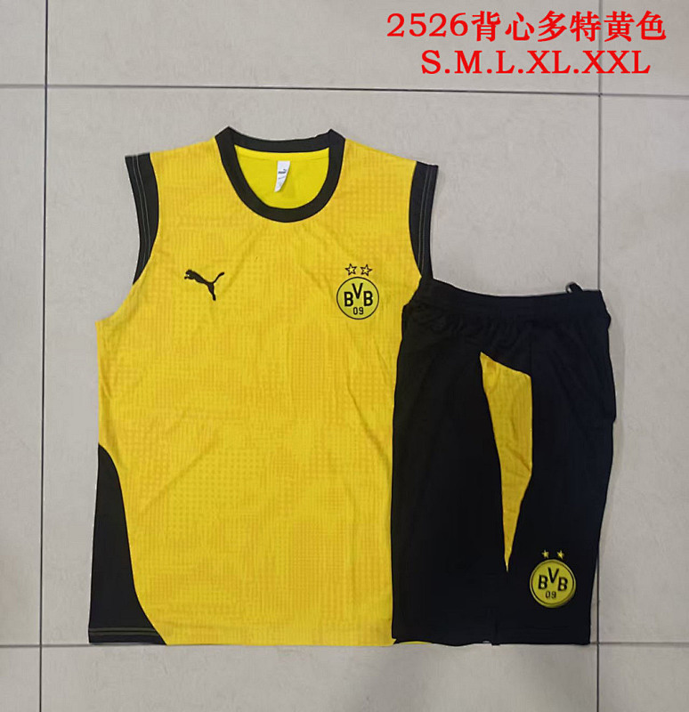 Dortmund Short Sleeve Vest Tracksuit · 3