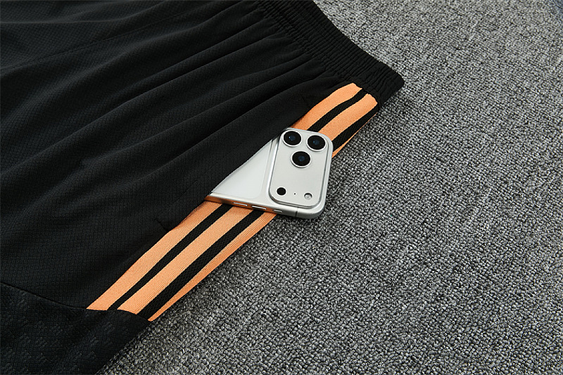 Arsenal Short Sleeve Tracksuit · 4