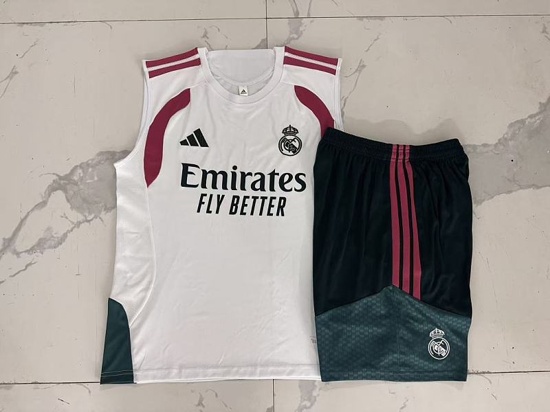 Real Madrid Vest Tracksuit · 3