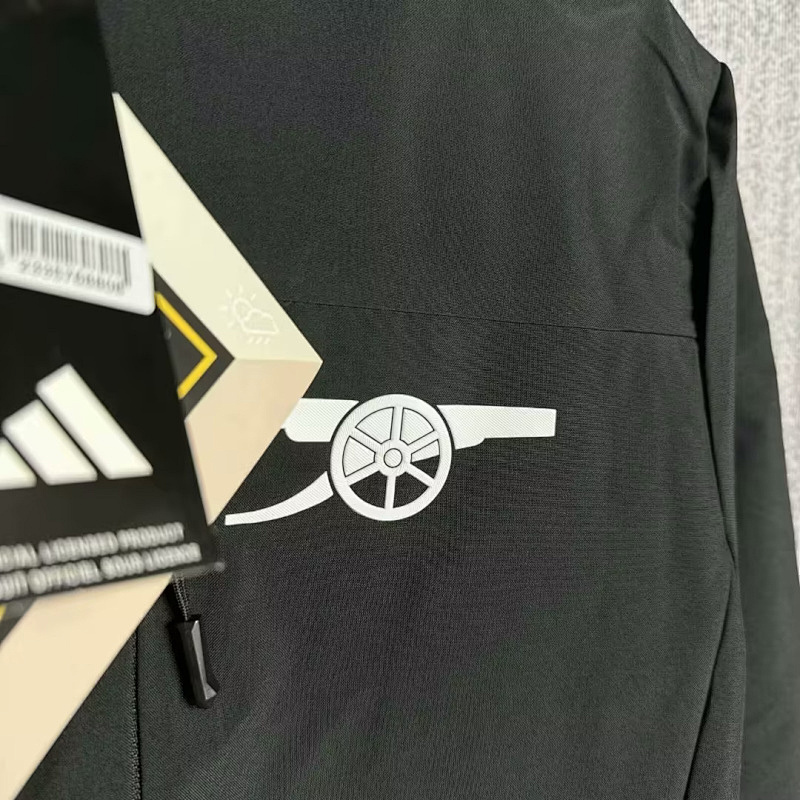 Arsenal Windbreaker · 4