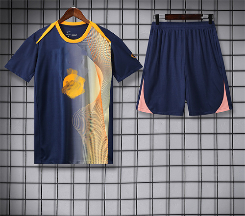 Barcelona Short Sleeve Tracksuit · 4