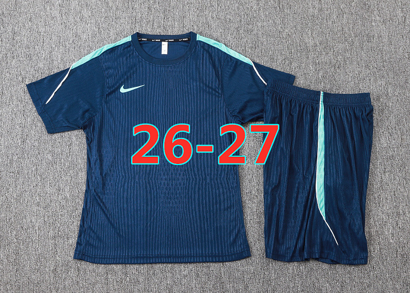 Nike Short Sleeve+shorts Kit