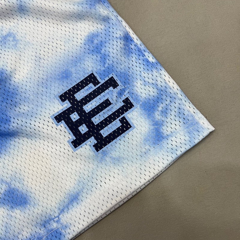 Ee Basic Short 4