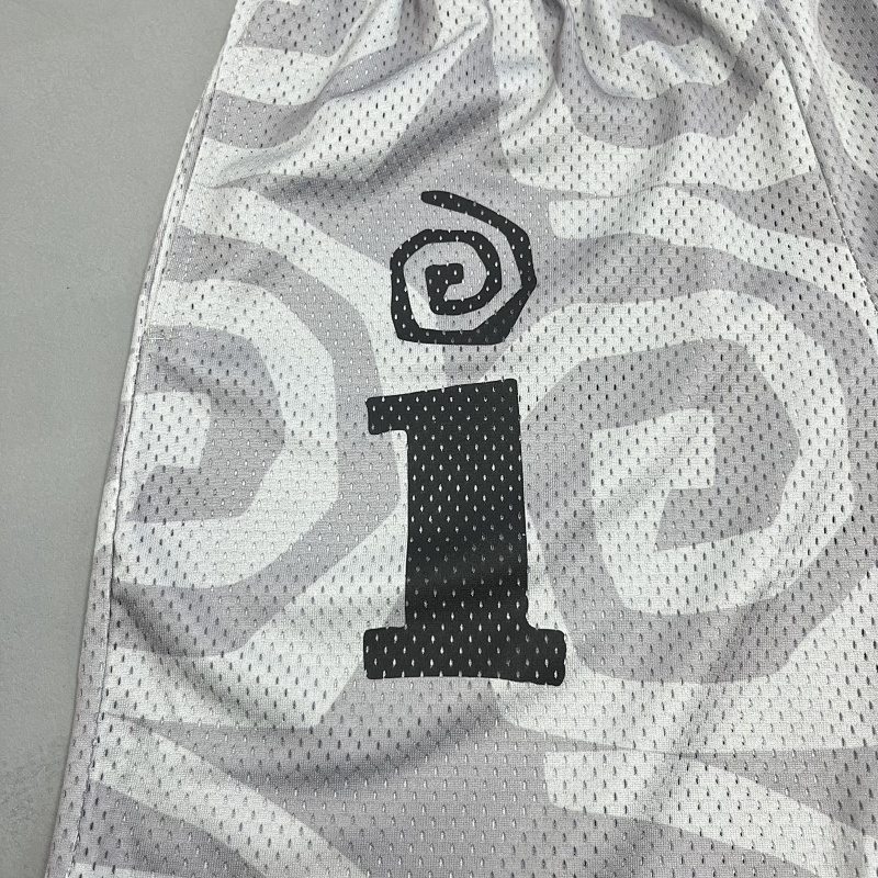 Ee Basic Short 11