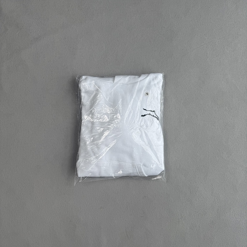 Akimbo Hoodie 10