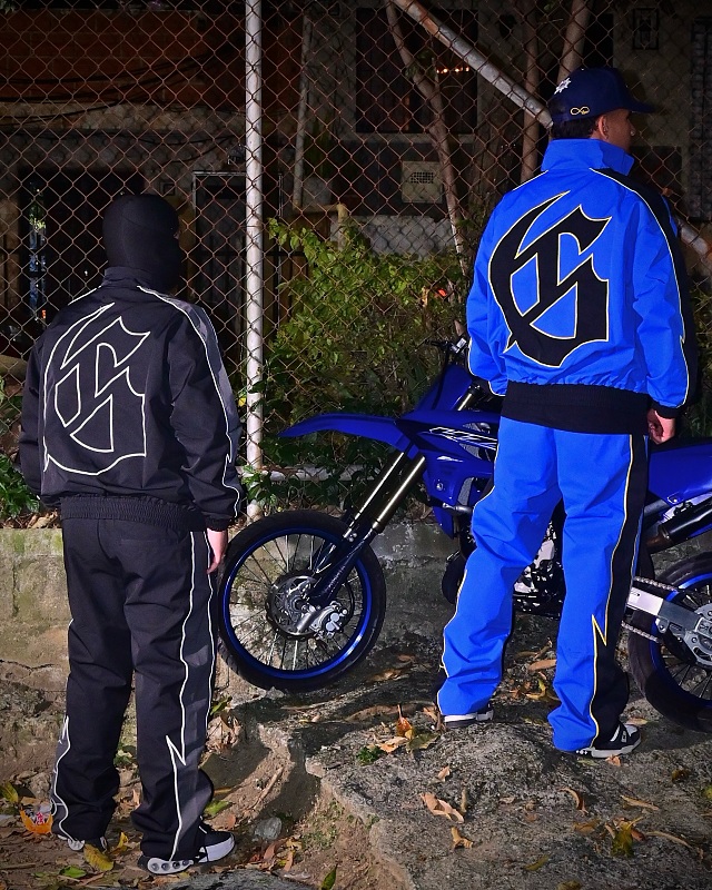 GT Tracksuit 3