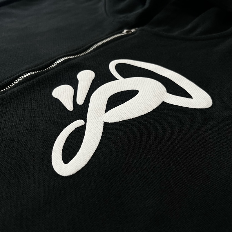 Syna-void-zip-hood-black 12