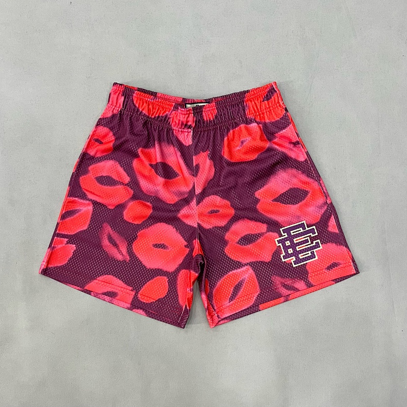 Ee Valentines Day Kiss Short 8