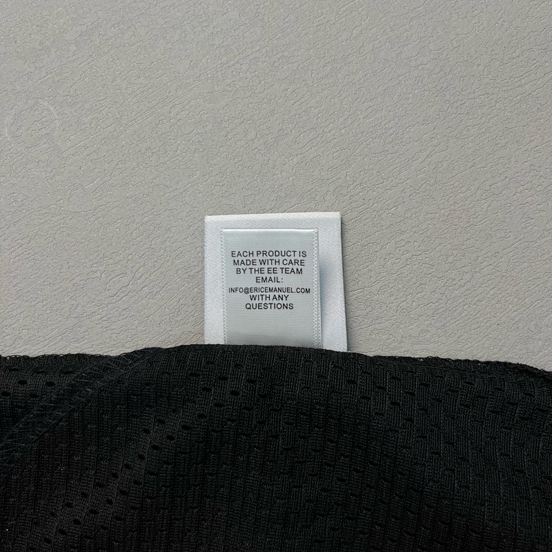 Ee Basic Short 9