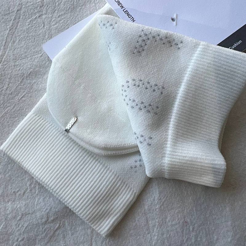 Lemonlulu Socks 3