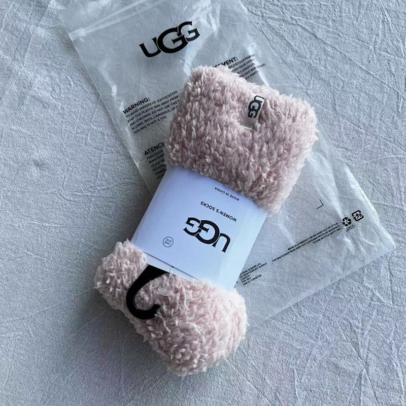 Ugg Soft Fuzzy Socks 5