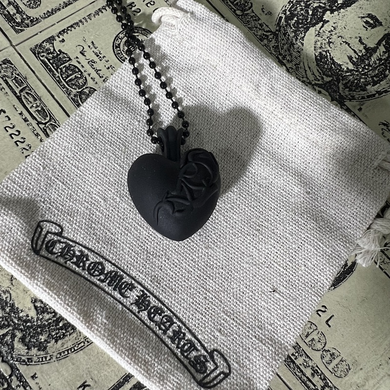 Chrome Hearts Necklace Hearts 3