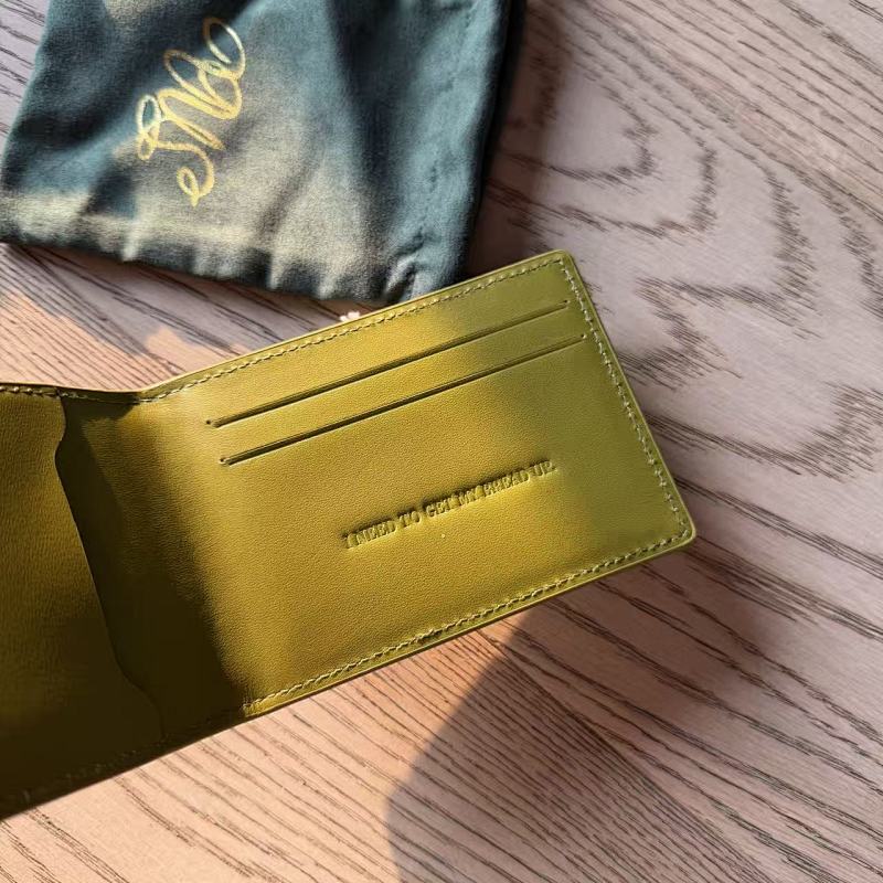 Top!crtz Island Real Quliaty Leather Card Holder . 4 7