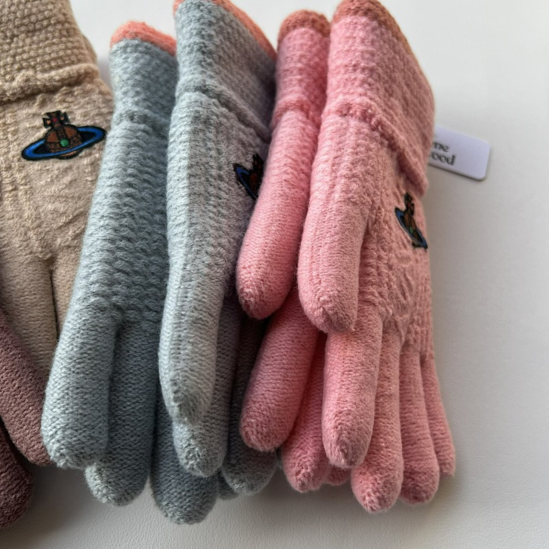 Vivienne Westood Glove 12